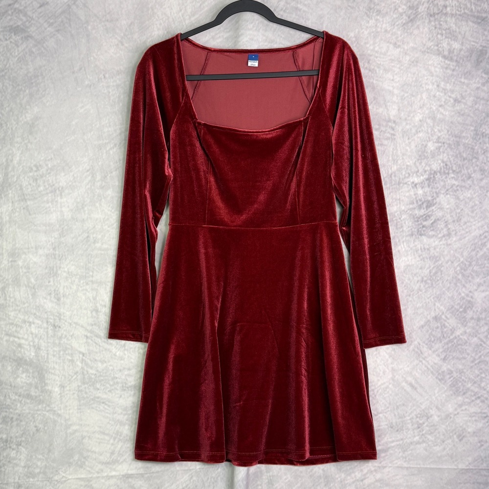 Old Navy Velvet Square Neck Dress Sz M Burgundy holiday whimsigoth vampy NWT New